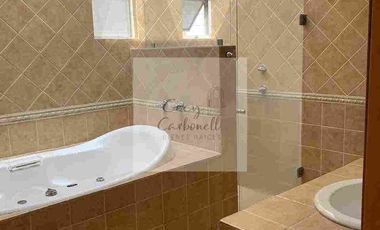 CASA EN RENTA FRACC. VALLE DE SAN JAVIER