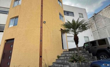 Se renta departamento Semi amueblado 2 recámaras