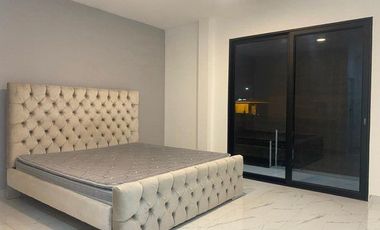 SE VENDE CASA FAMILIAR AMPLIA CON ESPACIOS MODERNO