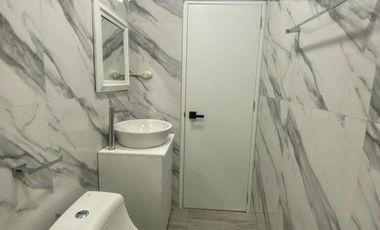 SE VENDE CASA FAMILIAR AMPLIA CON ESPACIOS MODERNO