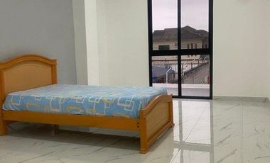 SE VENDE CASA FAMILIAR AMPLIA CON ESPACIOS MODERNO