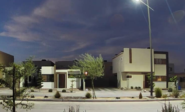 HERMOSA CASA EN VENTA, PROPIEDAD DE RECUPERACION HIPOTECARIA.