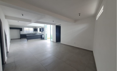 GRAN OPORTUNIDAD DE INVERSIÓN, AMPLIA CASA DE RECUPERACIÓN BANCARIA EN REAL DE OAXTEPEC, ENTREGA INMEDIATA.