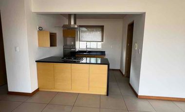 EN RENTA DEPARTAMENTO CON VISTA AL CAMPO DE GLOF TRES MARÍAS Y ROOF