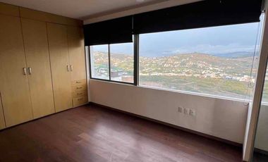 EN RENTA DEPARTAMENTO CON VISTA AL CAMPO DE GLOF TRES MARÍAS Y ROOF