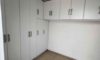 EN RENTA DEPARTAMENTO CON VISTA AL CAMPO DE GLOF TRES MARÍAS Y ROOF