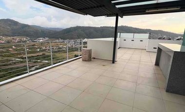 EN RENTA DEPARTAMENTO CON VISTA AL CAMPO DE GLOF TRES MARÍAS Y ROOF