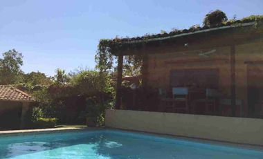 Venta de casa sola en una planta.