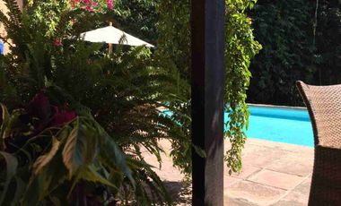 Venta de casa sola en una planta.