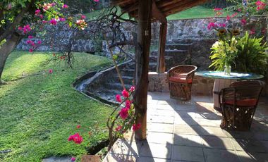 Venta de casa sola en una planta.