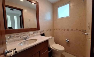 Casa en venta en Cluster 888, Lomas de Angelópolis I,  excelente ubicación cerca de Sonata
