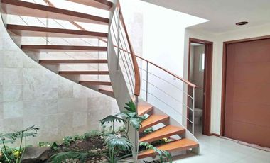 Casa en venta en Cluster 888, Lomas de Angelópolis I,  excelente ubicación cerca de Sonata