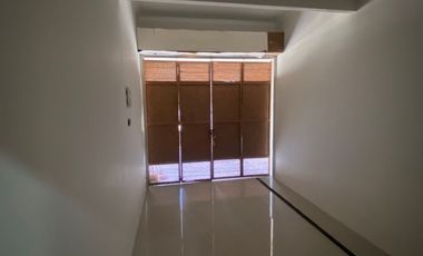 Rumah Manyar Jaya Praja Lokasi Pusat Kota 3 Kamar Tidur