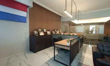 Dijual Ruko 2 Lantai Full Perabot Mewah di Koplek Ruko Solo Baru