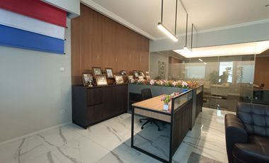 Dijual Ruko 2 Lantai Full Perabot Mewah di Koplek Ruko Solo Baru