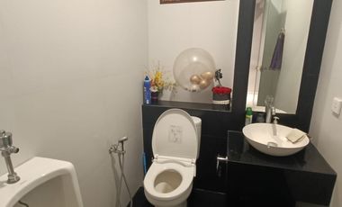 Dijual Ruko 2 Lantai Full Perabot Mewah di Koplek Ruko Solo Baru