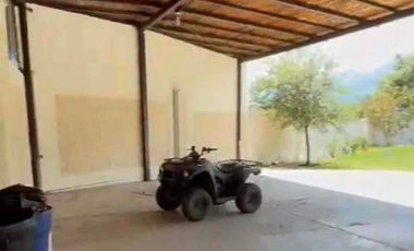 Venta de quinta en Barrial Santiago NL