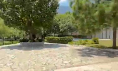 Venta de quinta en Barrial Santiago NL