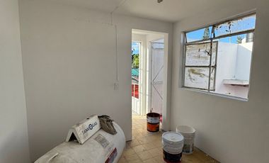 Casa en Renta sobre Av. Tepeyac, Col. Chapalita, ideal para Restaurante