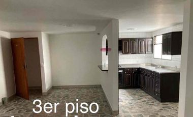 Venta EDIFICIO Calasanz  1.150m2, 4.5 niveles, lote de 268m2, 1.072 m2 construidos.  Alta mixtura, máximo aprovechamiento para uso residencial y comercial (hospedaje, etc)