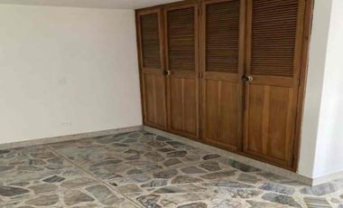 Venta EDIFICIO Calasanz  1.150m2, 4.5 niveles, lote de 268m2, 1.072 m2 construidos.  Alta mixtura, máximo aprovechamiento para uso residencial y comercial (hospedaje, etc)