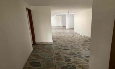 Venta EDIFICIO Calasanz  1.150m2, 4.5 niveles, lote de 268m2, 1.072 m2 construidos.  Alta mixtura, máximo aprovechamiento para uso residencial y comercial (hospedaje, etc)