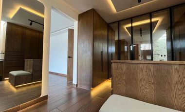 Amplia Casa en venta en Parque Bruselas  Lomas de Angelópolis II,  5 Recámaras