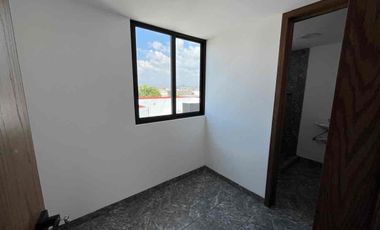 Amplia Casa en venta en Parque Bruselas  Lomas de Angelópolis II,  5 Recámaras