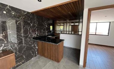 Amplia Casa en venta en Parque Bruselas  Lomas de Angelópolis II,  5 Recámaras