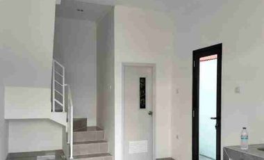 Di Jual rumah mewah terbaru dan modern strategis di Cempaka Putih 3 KT 3 KM dekat KFC Jakarta Pusat.