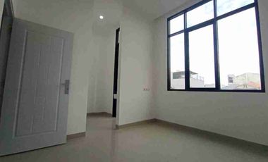 Di Jual rumah mewah terbaru dan modern strategis di Cempaka Putih 3 KT 3 KM dekat KFC Jakarta Pusat.