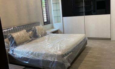 Rumah Mewah Full Furnished Dengan Kolam Renang 2 Lantai