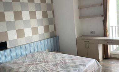 Rumah Mewah Full Furnished Dengan Kolam Renang 2 Lantai