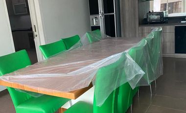 Rumah Mewah Full Furnished Dengan Kolam Renang 2 Lantai