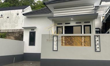 RUMAH MINIMALIS MODERN SIAP HUNI DI PAJANGAN, BANTUL