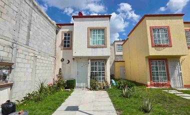 Casa en venta en privada, al oriente de Pachuca, Hidalgo, en el Fraccionamiento Colinas de Plata, en Mineral de la Reforma, Hidalgo.