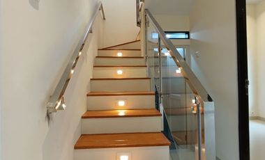 Rumah Pusat Kota Sukabumi dekat Setukpa Polri Minimalis Modern 2 Lantai