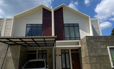 Rumah Pusat Kota Sukabumi dekat Setukpa Polri Minimalis Modern 2 Lantai