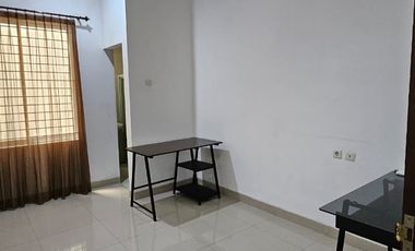Disewakan Rumah di Manyar Permai PIK