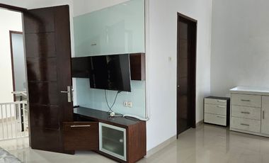 Disewakan Rumah di Manyar Permai PIK