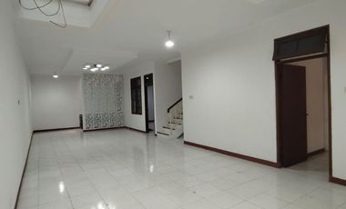 Disewakan Rumah 2 Lantai Bagus di Pulomas Timur, Jakarta Timur