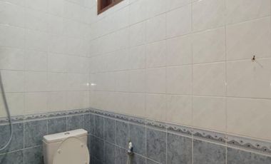 Disewakan Rumah 2 Lantai Bagus di Pulomas Timur, Jakarta Timur