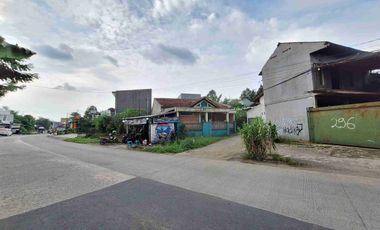 Rumah Strategis Pinggir Jalan Raya Cocok Untuk Usaha Atau jadi Komersial