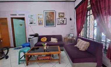 Rumah Strategis Pinggir Jalan Raya Cocok Untuk Usaha Atau jadi Komersial