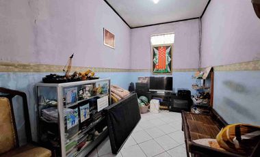 Rumah Strategis Pinggir Jalan Raya Cocok Untuk Usaha Atau jadi Komersial