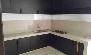 Dijual Rumah 2 Lantai Siap Huni di Residence Cipayung Ciputat Tangsel