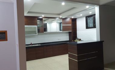 Jual Rumah LUAS TERAWAT di Setiabudi Bandung harga MENARIK
