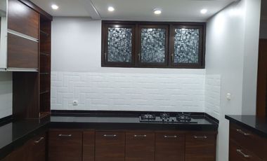 Jual Rumah LUAS TERAWAT di Setiabudi Bandung harga MENARIK