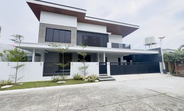 Modern Spacious Semi Furnished House and Lot for Sale in BF Homes Parañaque
