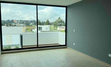 Casa en renta, 4 recámaras en prolongación 3 sur,  Priv  19 ote en San Andrés, Cholula, Puebla.